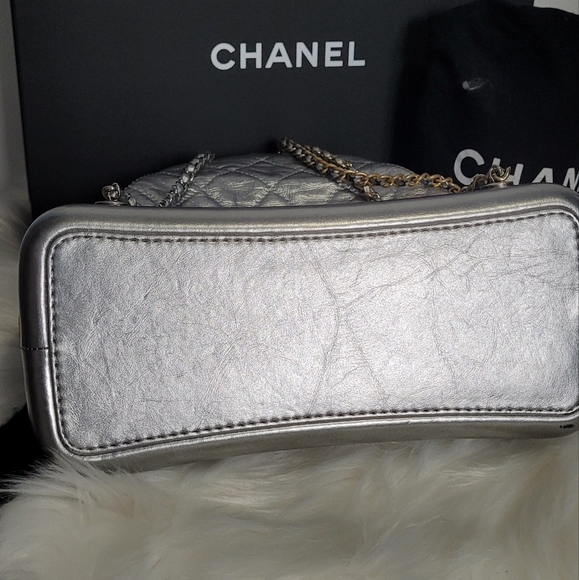 ❌️SOLD❌️ SMALL GABRIELLE SILVER BACKPACK - Picture 8 of 9